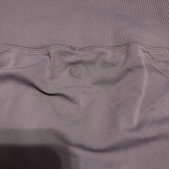 Lululemon Ebb to Street Tight - Sz 6 - Picture 6 of 6